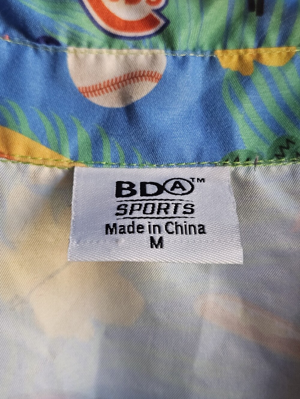 2023 Chicago Cubs Jim Beam Hawaiian Shirt in (Unisex) Medium - Picture 6 of 14
